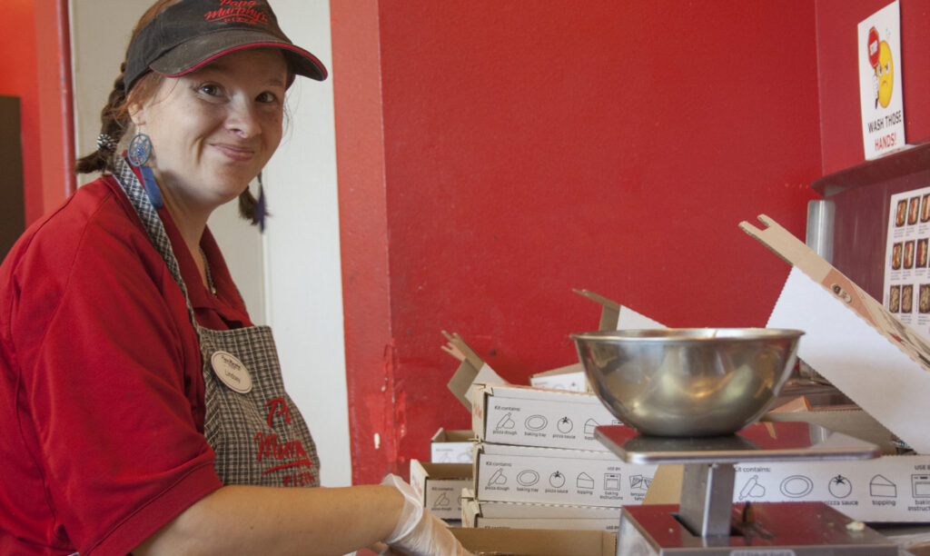 Lindsey has been working at Papa Murphy's since 2012.